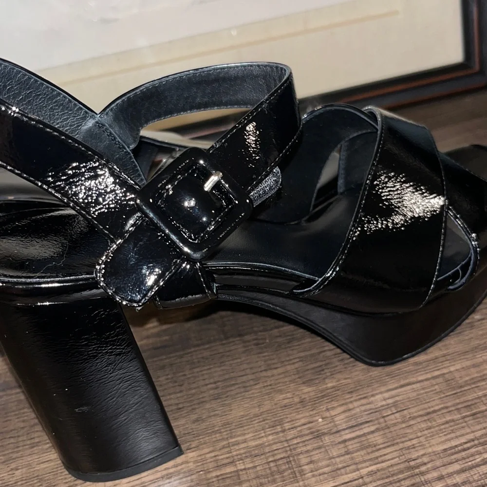Jeffrey Campbell 